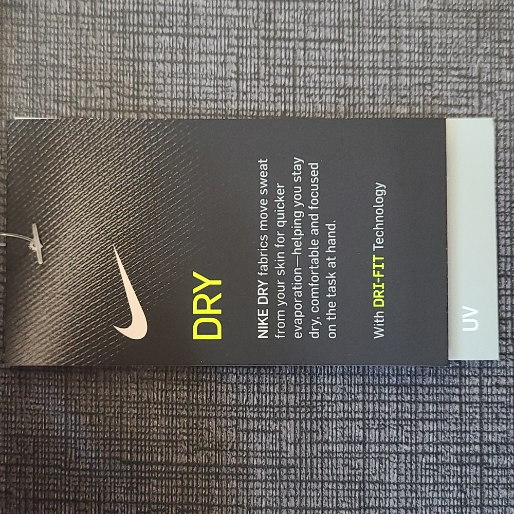 Nike Men's Essential Long Sleeve Hydro Rash Guard - Picture 4 of 5